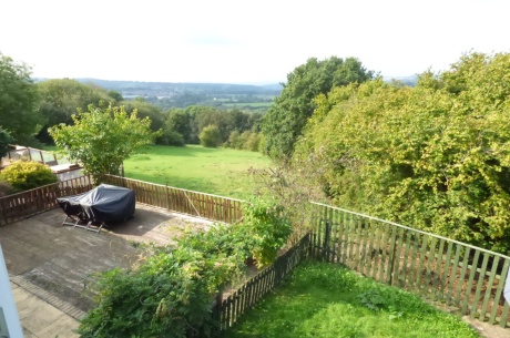 Property-sale in Moorland View, Bramley LS13 1PU