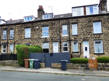 Property-sale in Wellington Mount, Bramley Leeds LS13 2LJ
