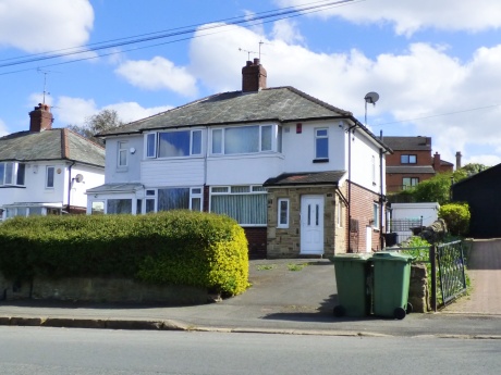 Property-sale in Leeds and Bradford Road, LS13 3LE
