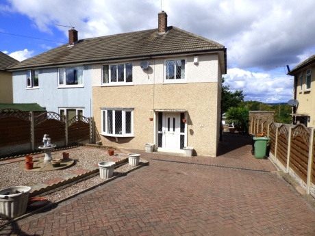 Property-sale in Summerfield Drive, Bramley LS13 1AL